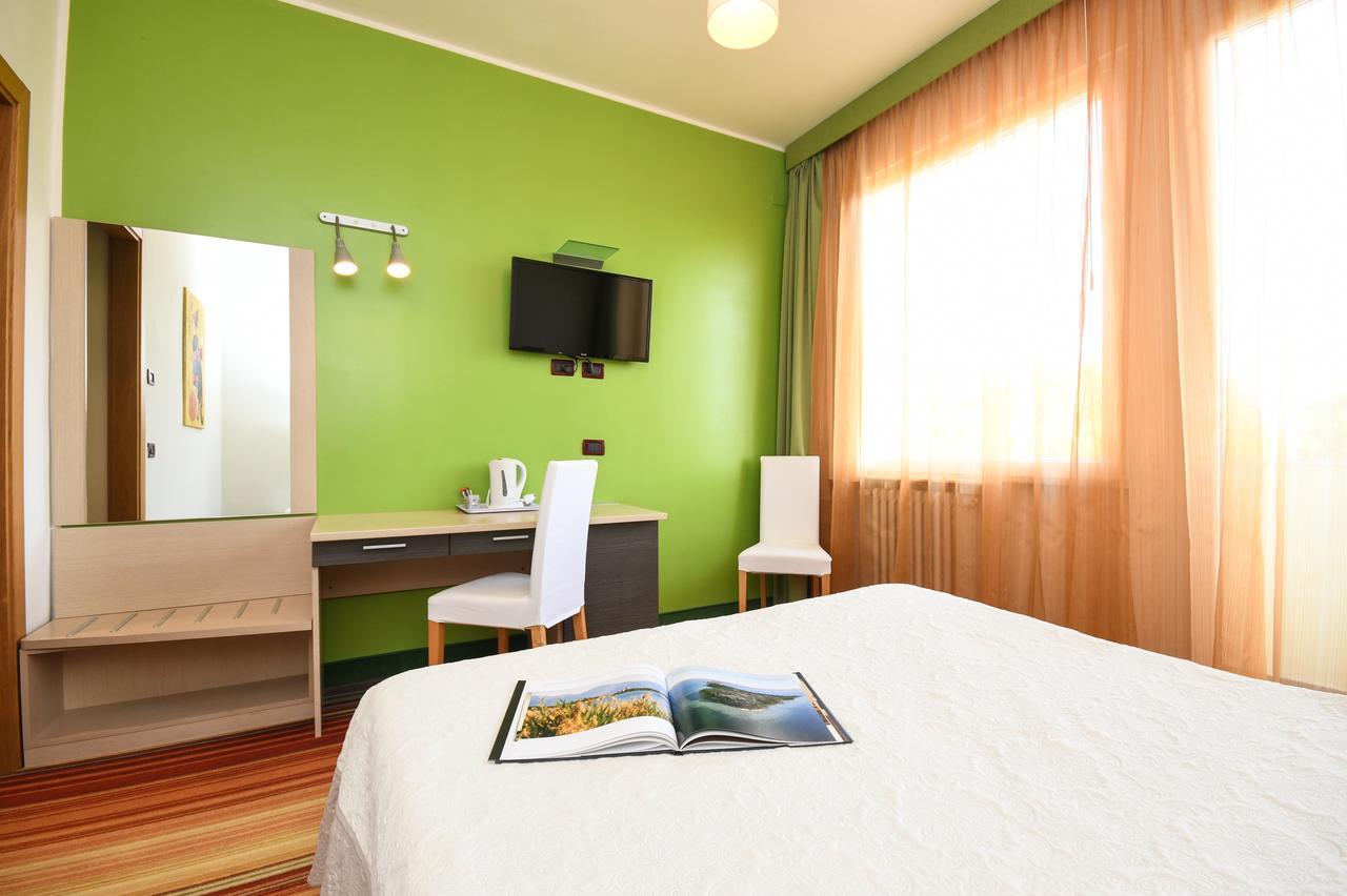 Hotel Suisse 3*