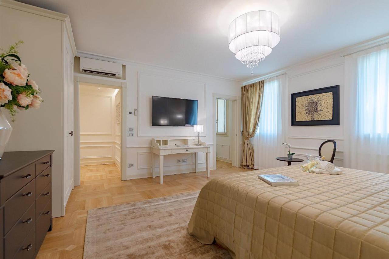 Luxury Lakefront Catullo By Wonderful Italy