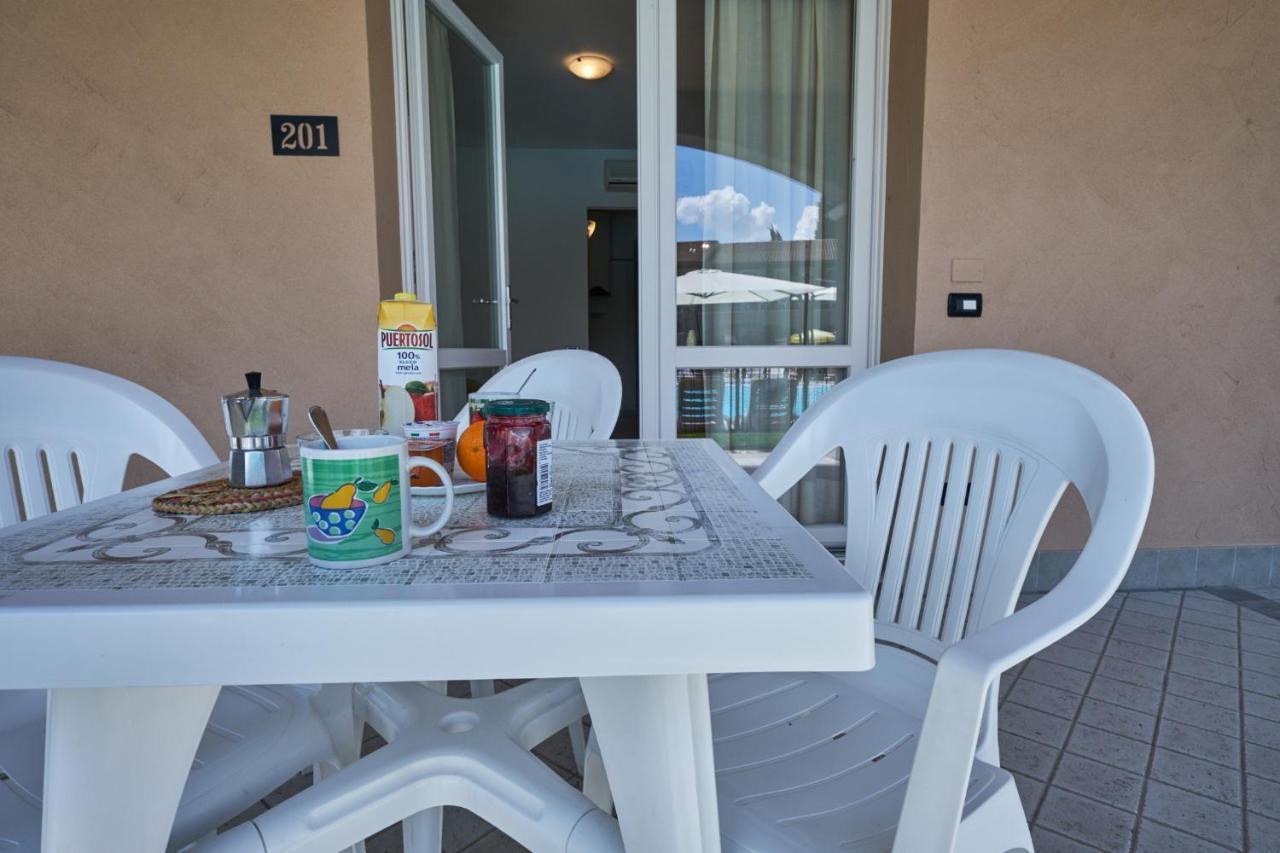 Villaggio Turistico Lugana Marina Aparthotel