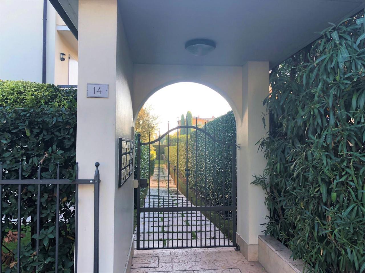 Desenzanoloft Official Partner Marriott Homes & - Bea House, With Private Garden And Share Pool * Sirmione