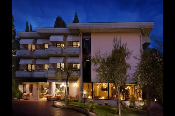 Desiree - Garda Collection Sirmione