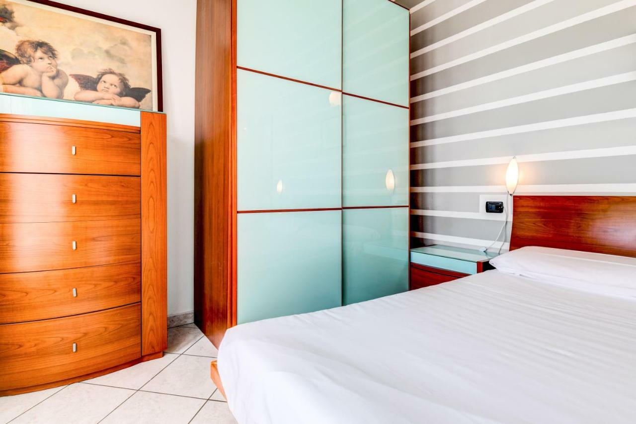 Sarno Apartments Caravaggio Apartment Sirmione