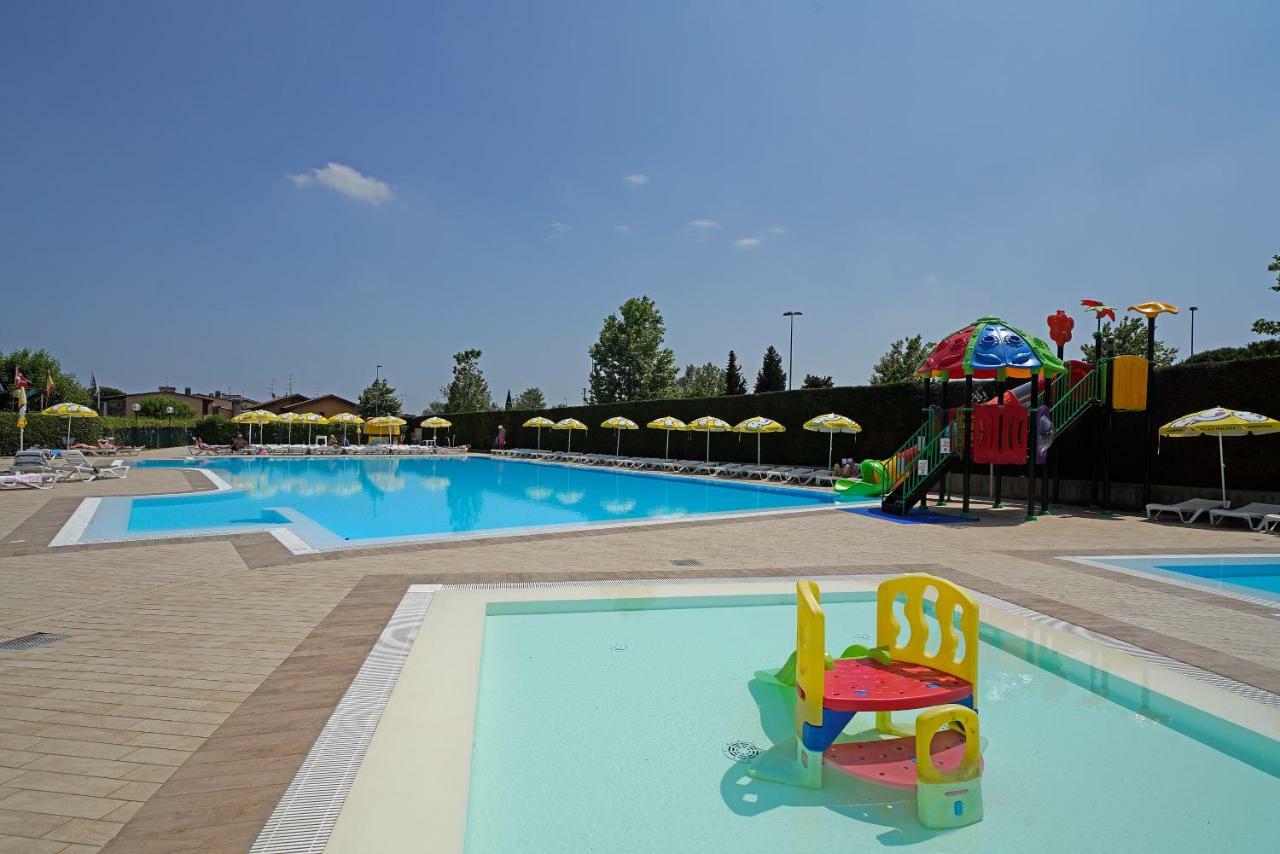 Villaggio Tiglio Parc de vacanță Sirmione