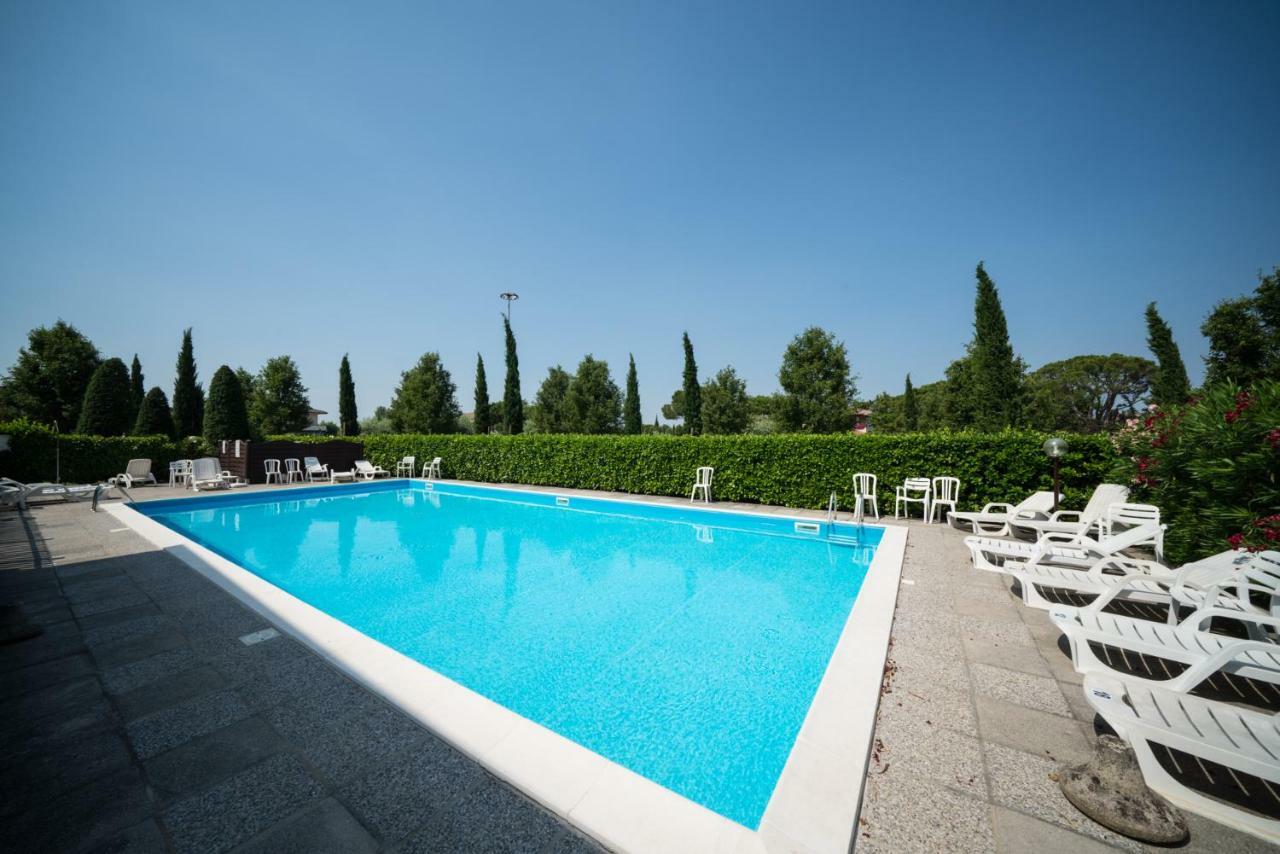 Apartment Gardappartamenti Sorgente Pool