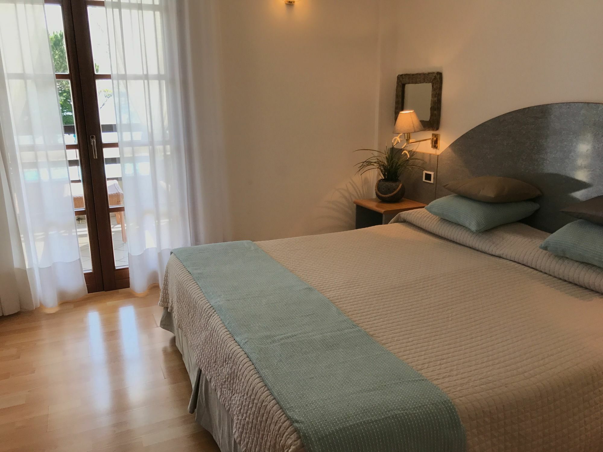 Alexandra Khách sạn hẻo lánh