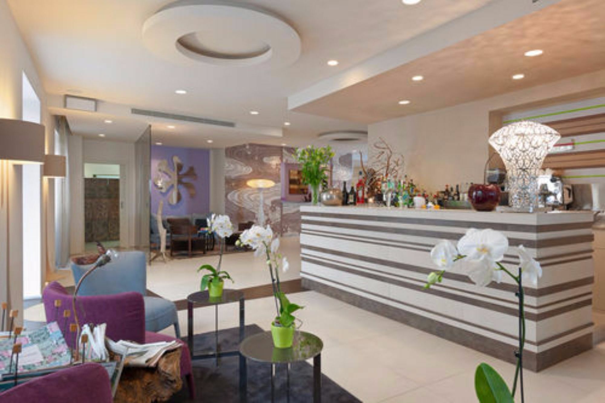 Khách sạn Eden 4*