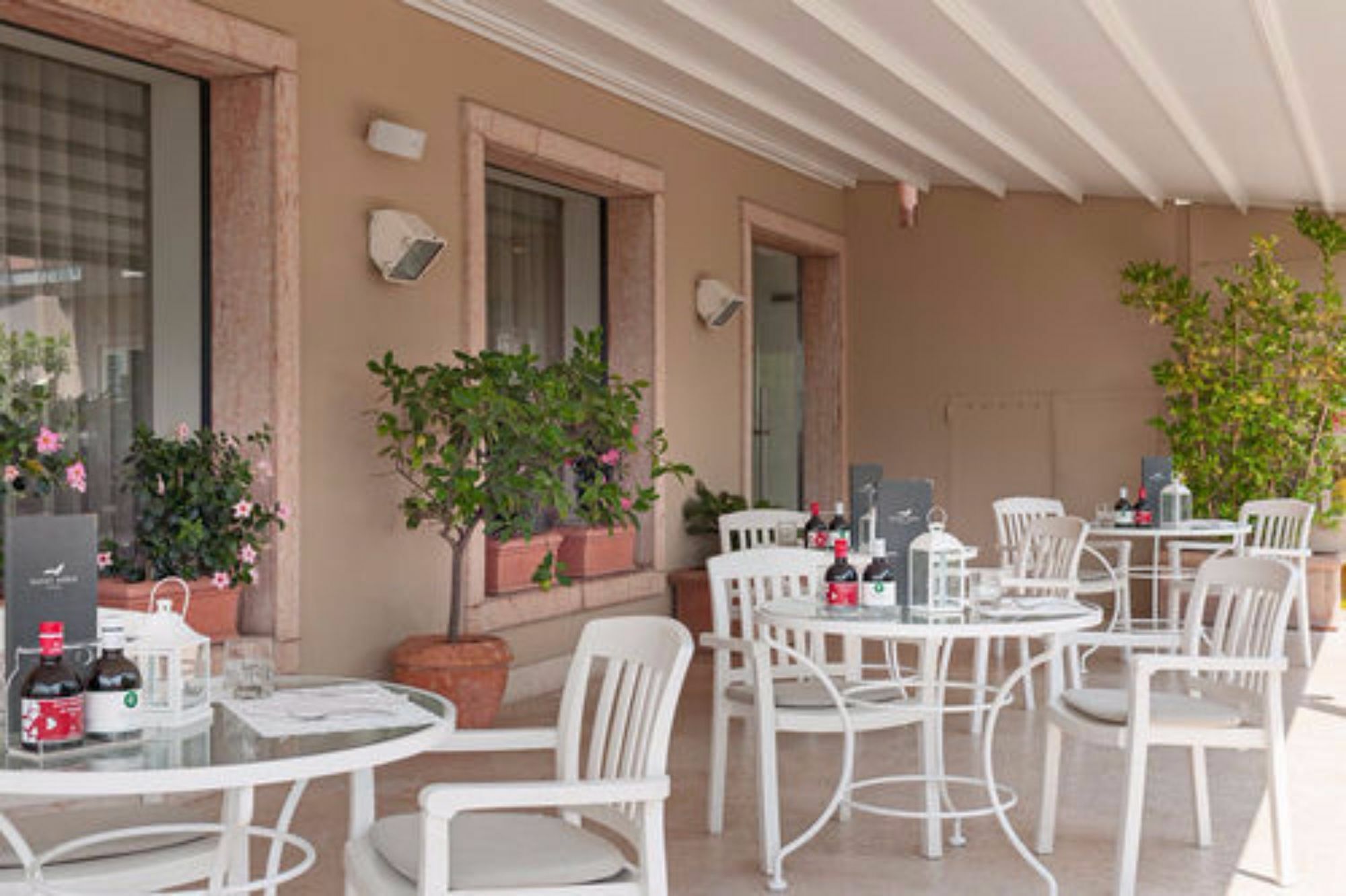 Eden Hotel 4*