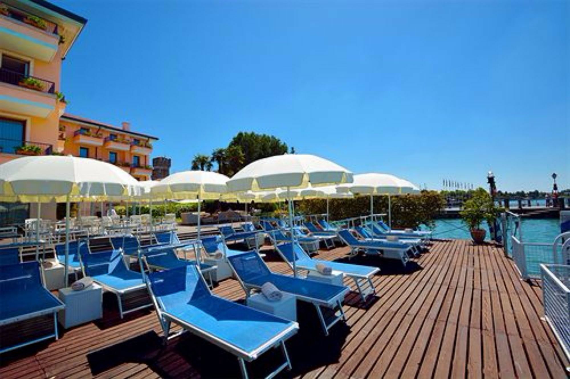 Khách sạn Eden Sirmione