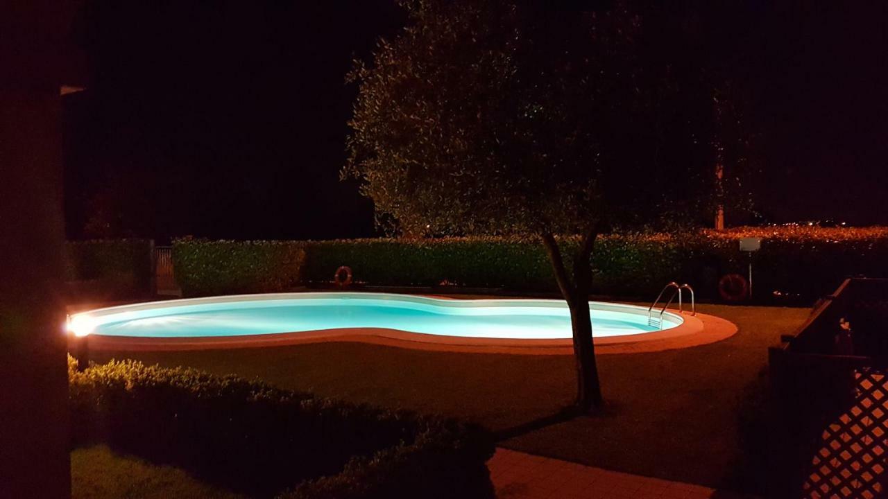Villacolle Apartman *