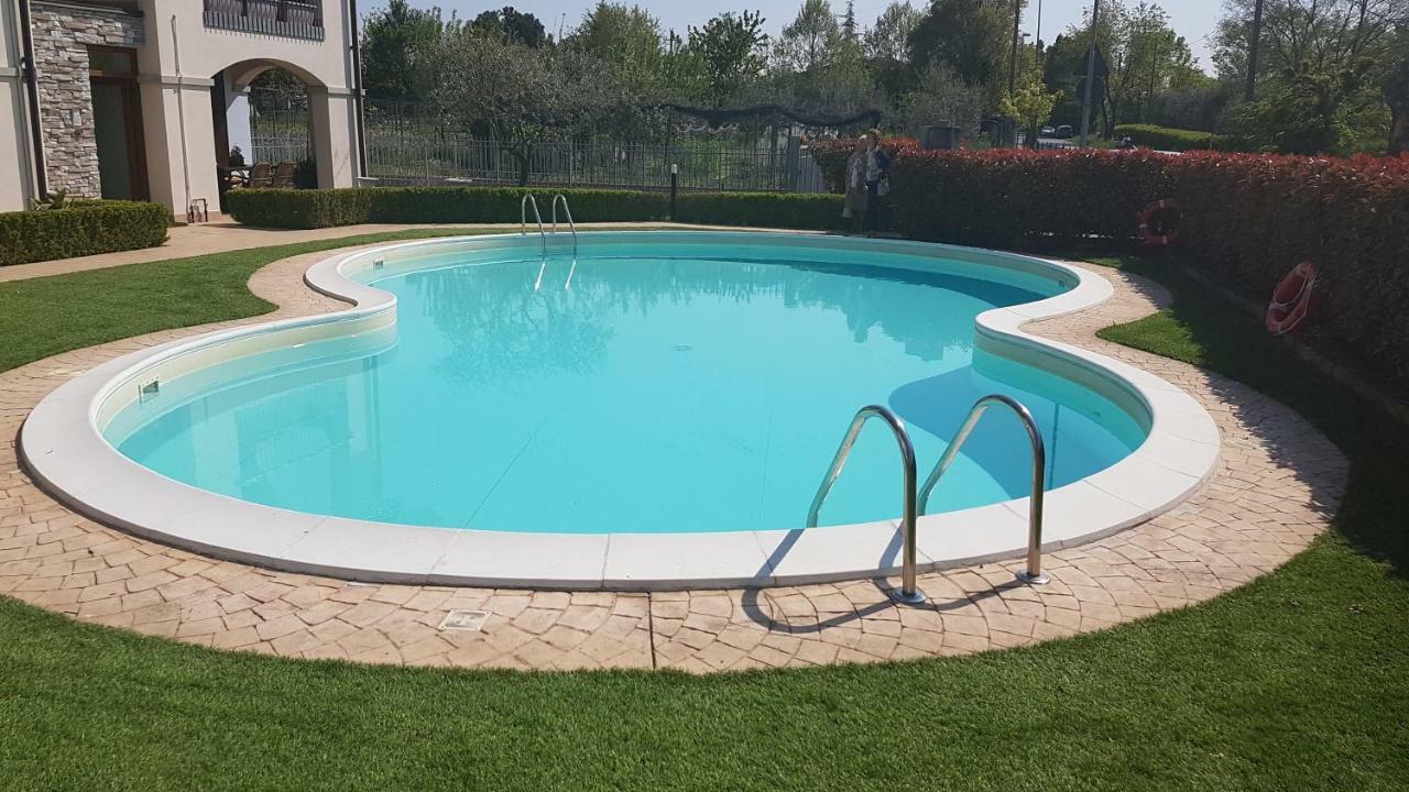 Villacolle Apartman *