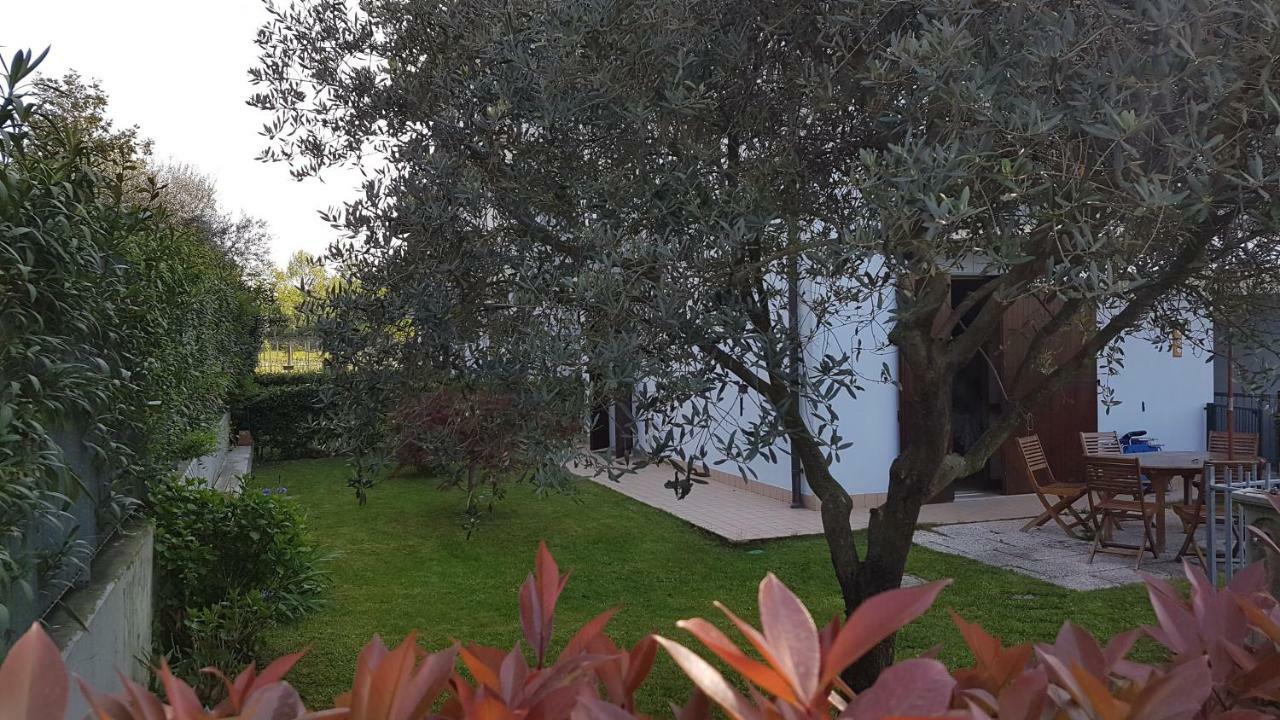 Villacolle Apartman *