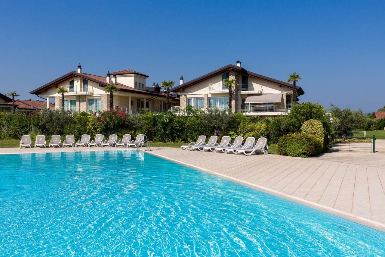 Blue Laguna Sirmione