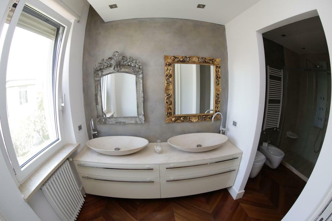 Champagne Guest house