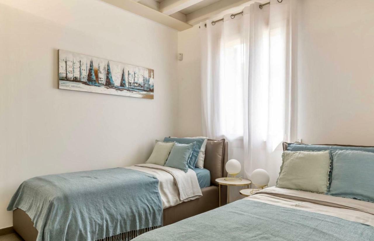 Juliet's Garda Sirmione