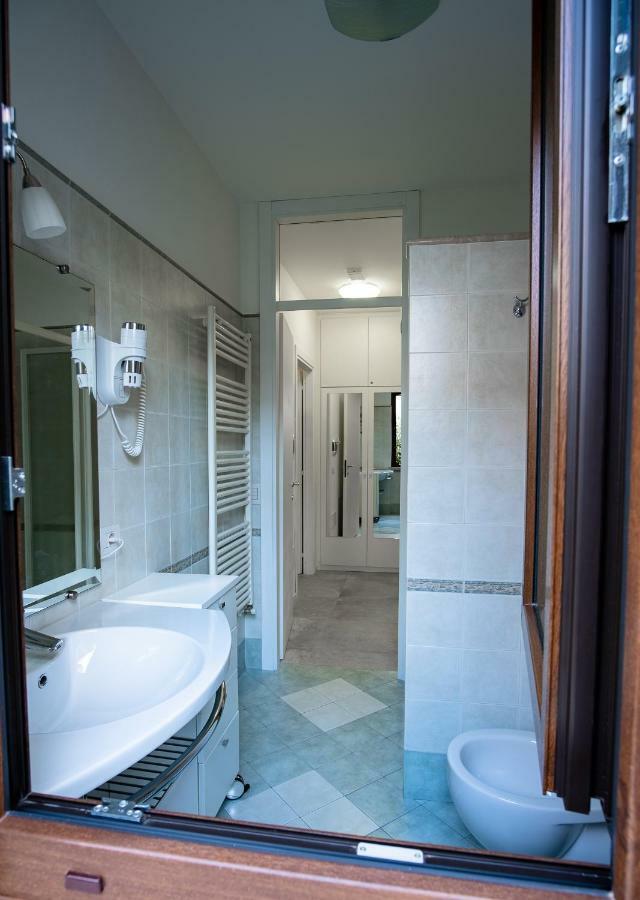 Casa Mary Due - Trilocale Con Giardino Privato A Due Passi Dal Apartment Sirmione
