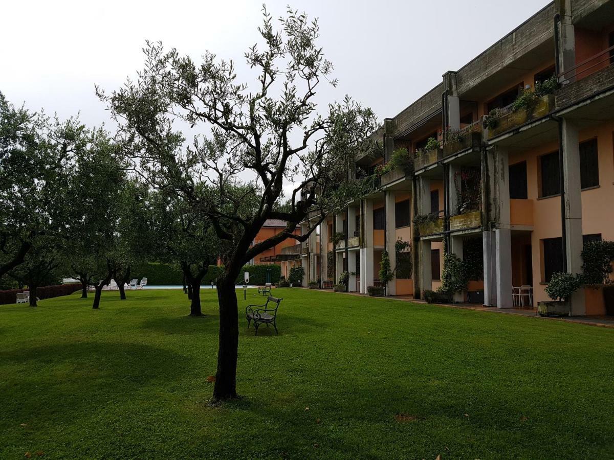 Holiday home Bmp Orchidea Piscina, Giardino E Con Molo Sirmione