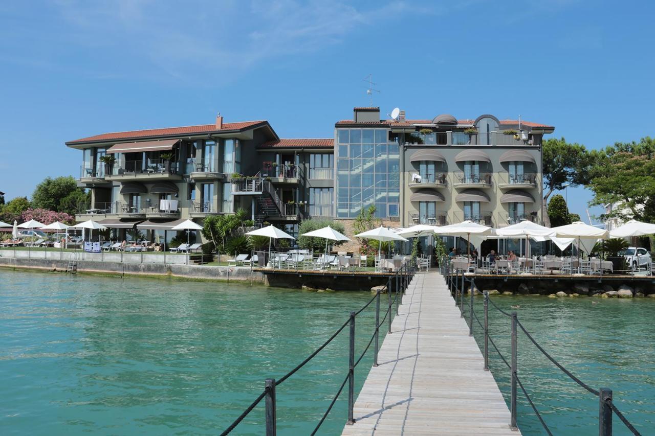 Hotel Aurora 3*