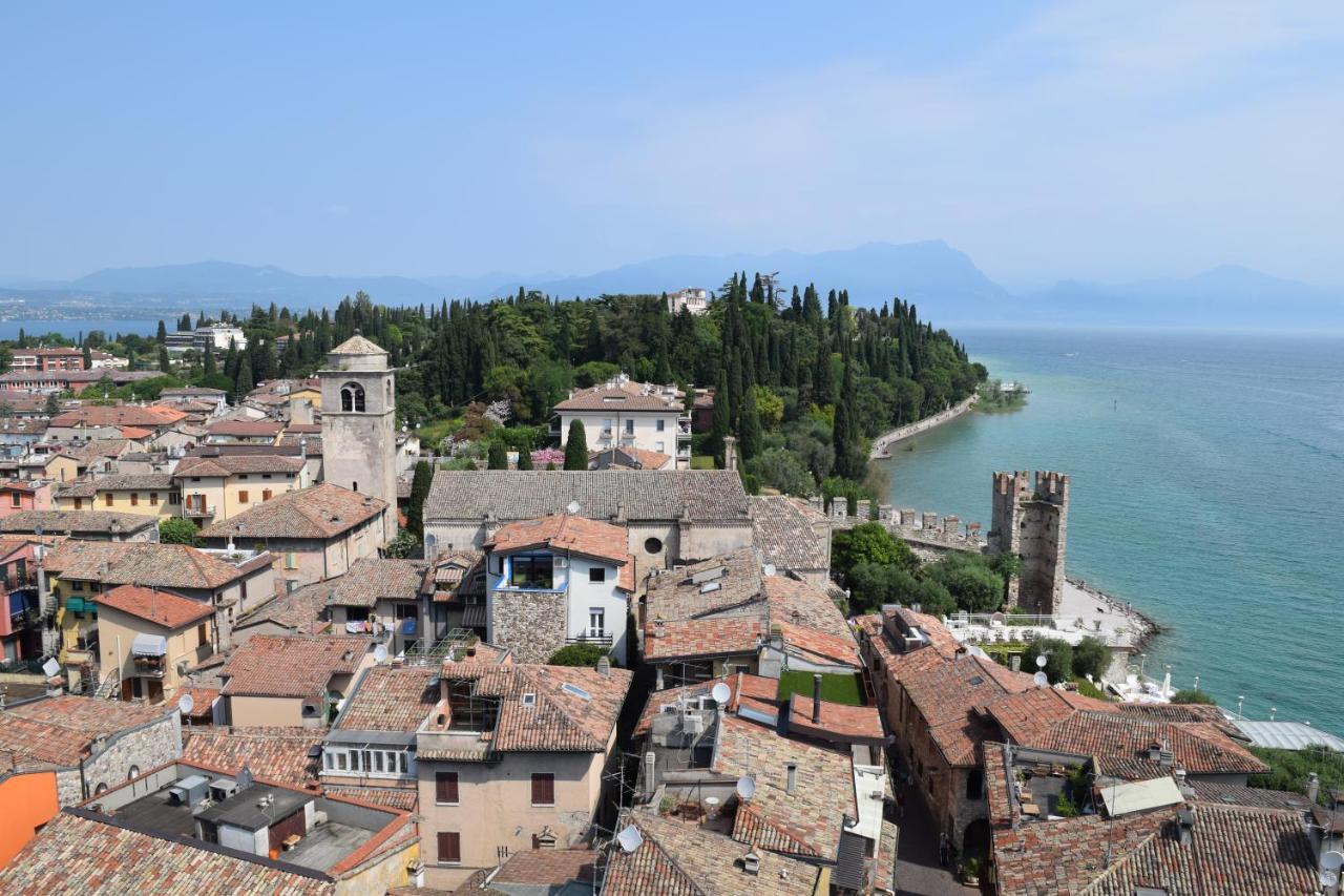 Huoneisto Deluxe Olivia Sirmione