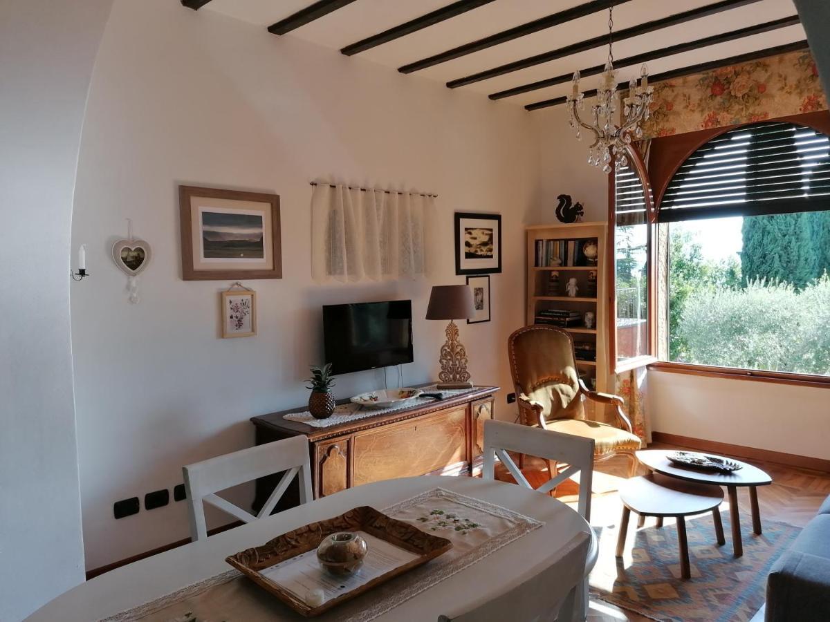 Huoneisto Villa Paradiso Apartment *
