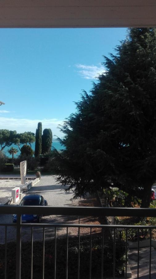 Mirabello *