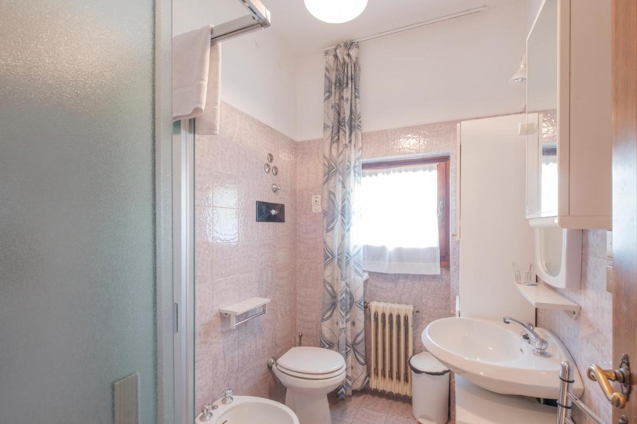Ida - 2 Bedrooms With Private Garden Apartment *