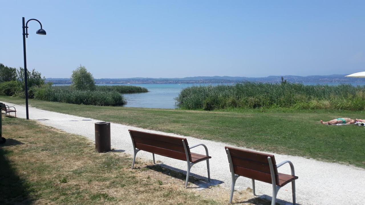 Apartment Ida - 2 Bedrooms With Private Garden Sirmione