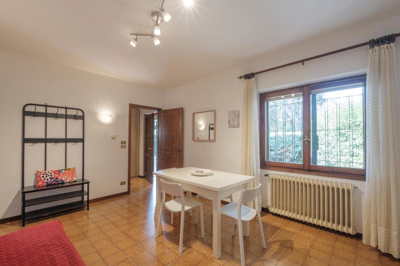 Ida - 2 Bedrooms With Private Garden Apartment Sirmione