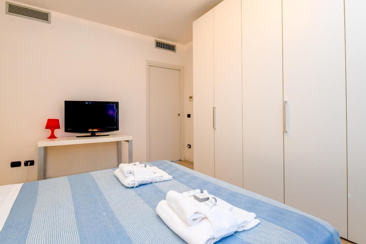 Apartment La Castellana Lake View *