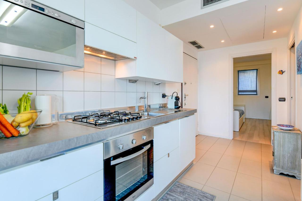 La Castellana Lake View Apartment