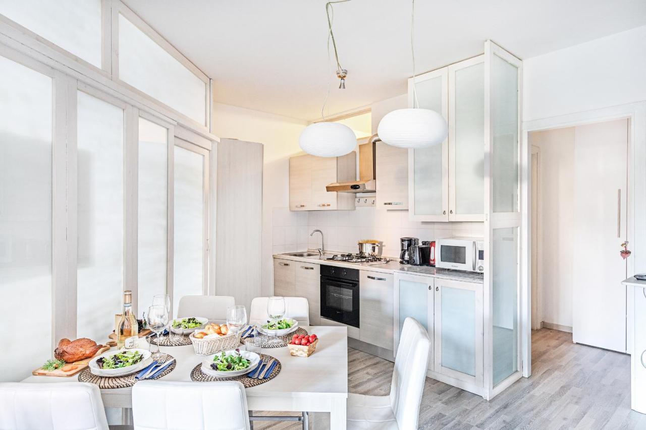 Artemisia Apartment *