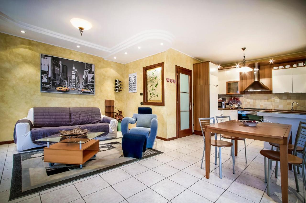 Apartment Nice Atmosphere In Casa Deborah - Italian Homing *