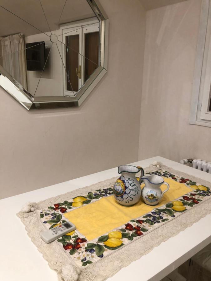 Old Town Apartment *
