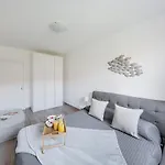 Artemisia 10 Apartment By Wonderful Italy