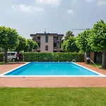 Incantevole Location Fronte Lago