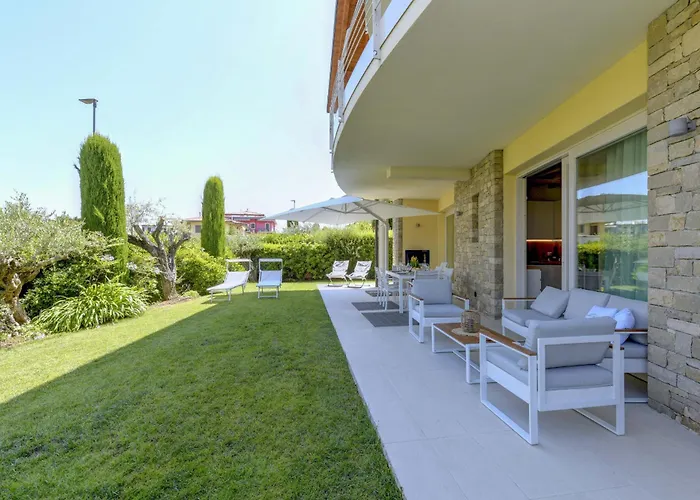 Caesar Sirmione Luxury Apartments