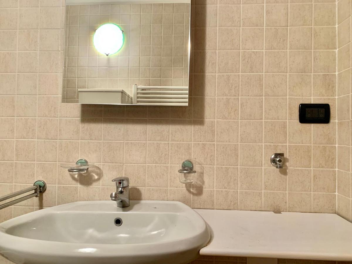 Apartament Yellow Apt *