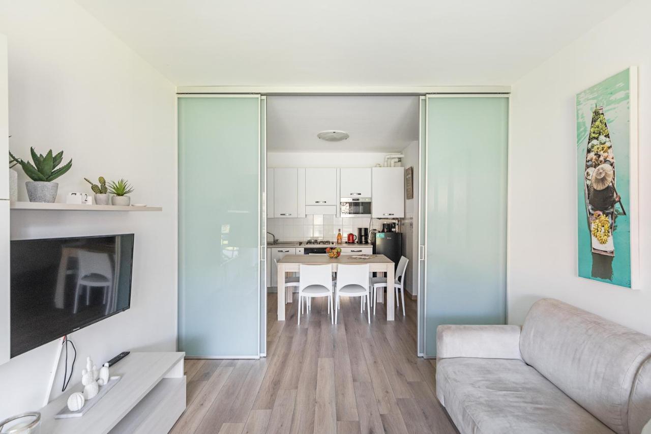 Artemisia 10 By Wonderful Italy