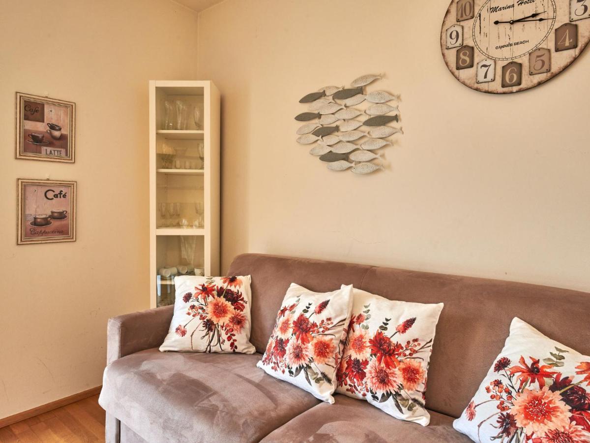 Angela By Interhome *