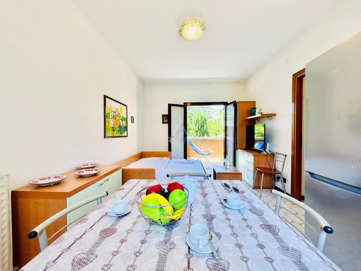 Scylla Apt - 100 Metri Dal Di Garda Apartment