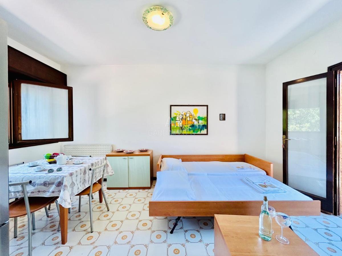 Apartment Scylla Apt - 100 Metri Dal Di Garda Sirmione
