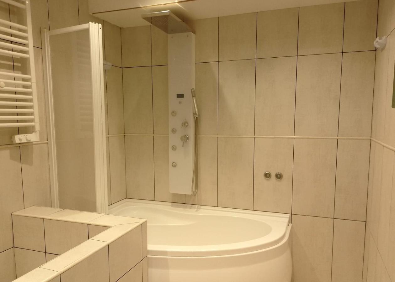 Mimosa Con Piscina - Affitti Brevi Italia