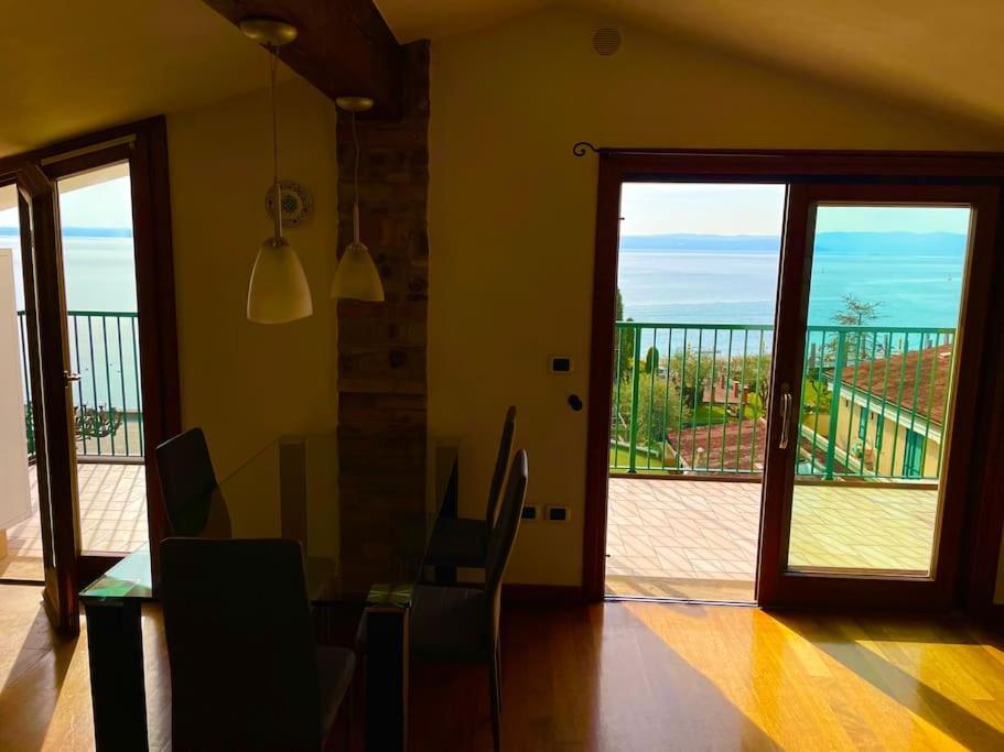 Attico Fronte Con Vista Mozzafiato Apartment Sirmione
