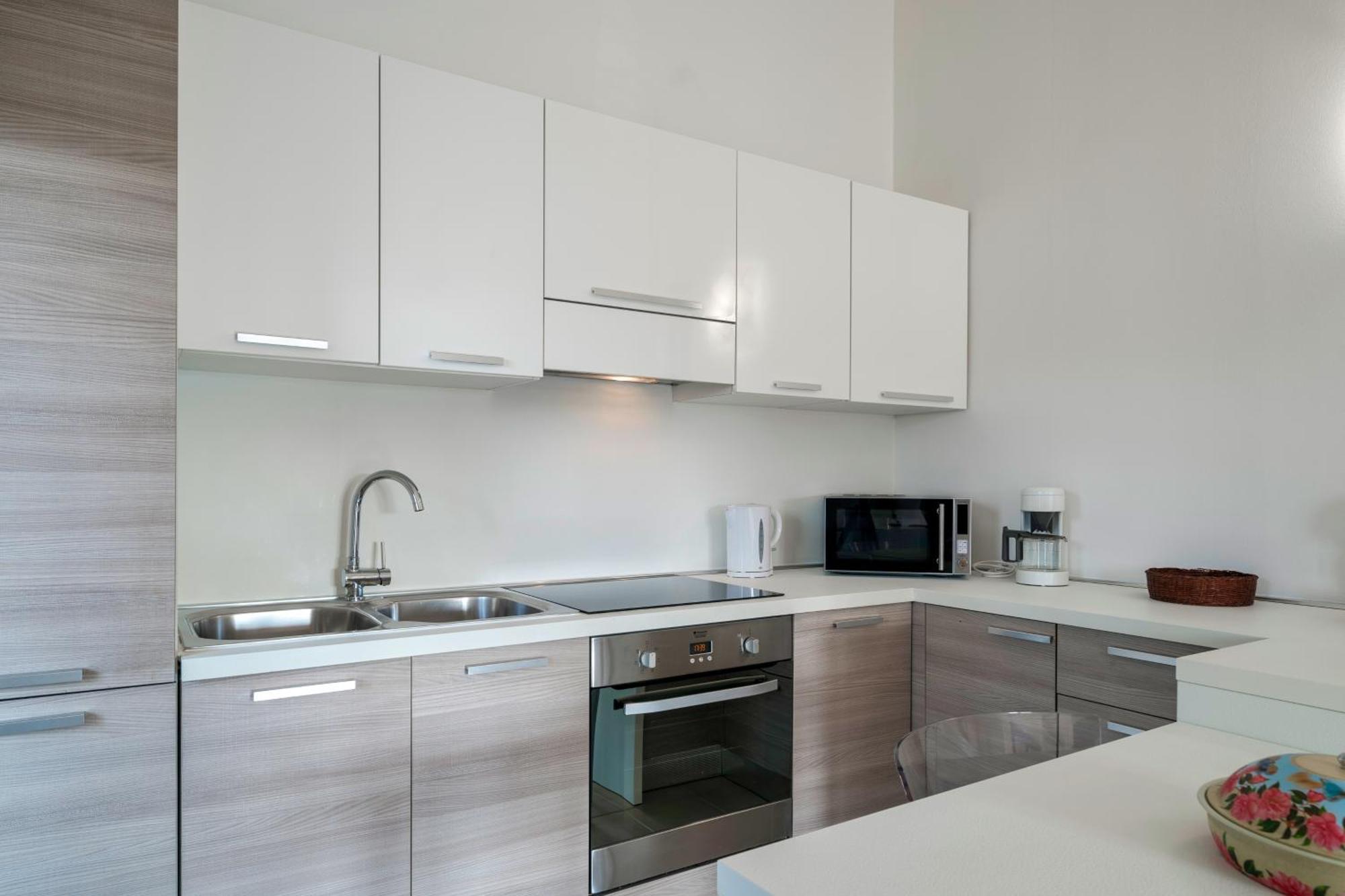 Casa Lugana 15 - Monolocale Con Piscina Fronte Sirmione