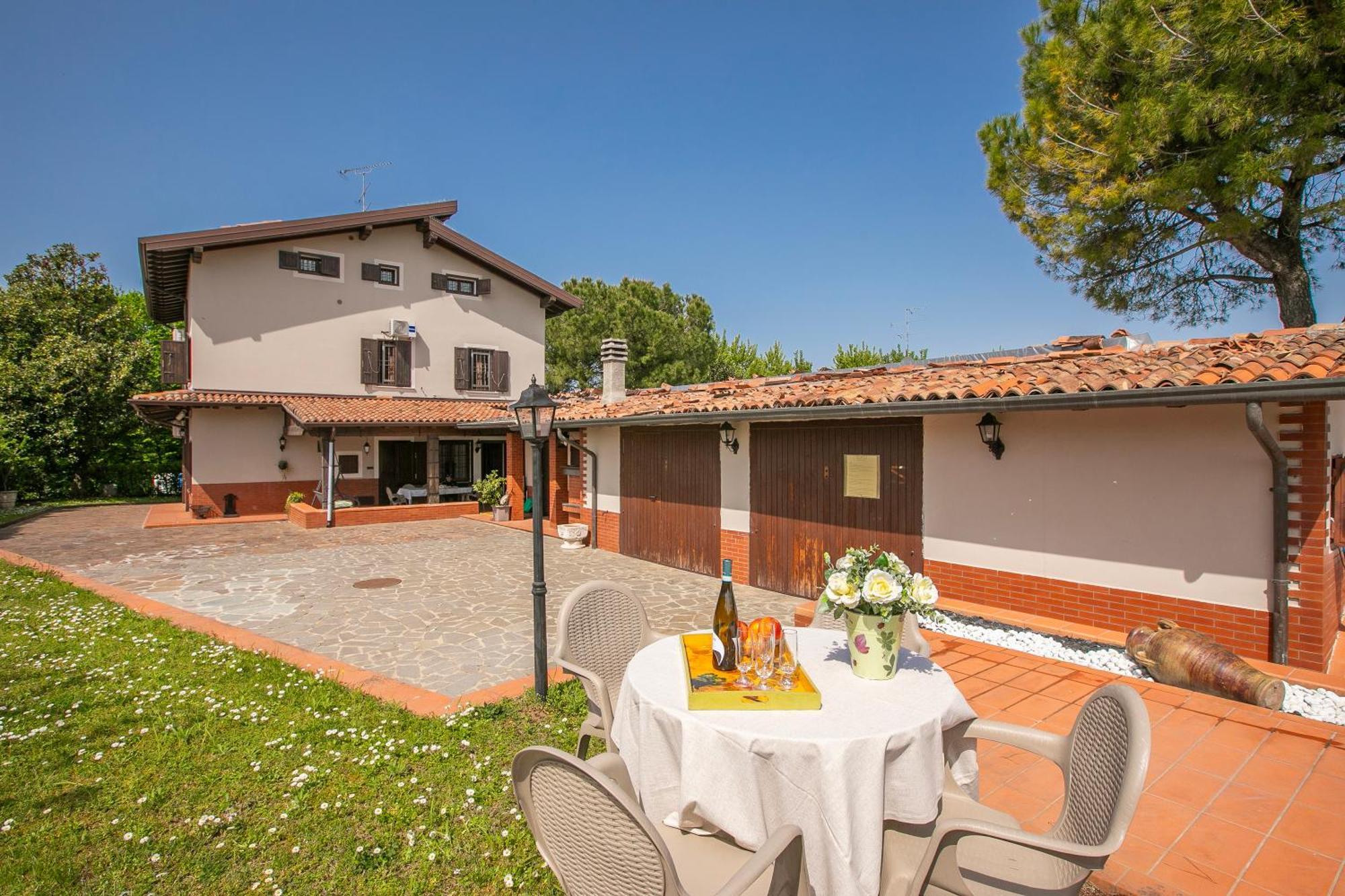 Oasi With Private Pool - Happy