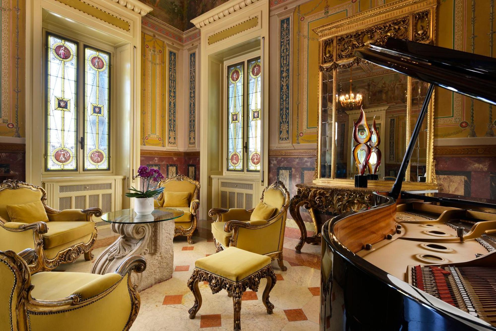 Cortine Palace Relais Chateaux Hotel Sirmione