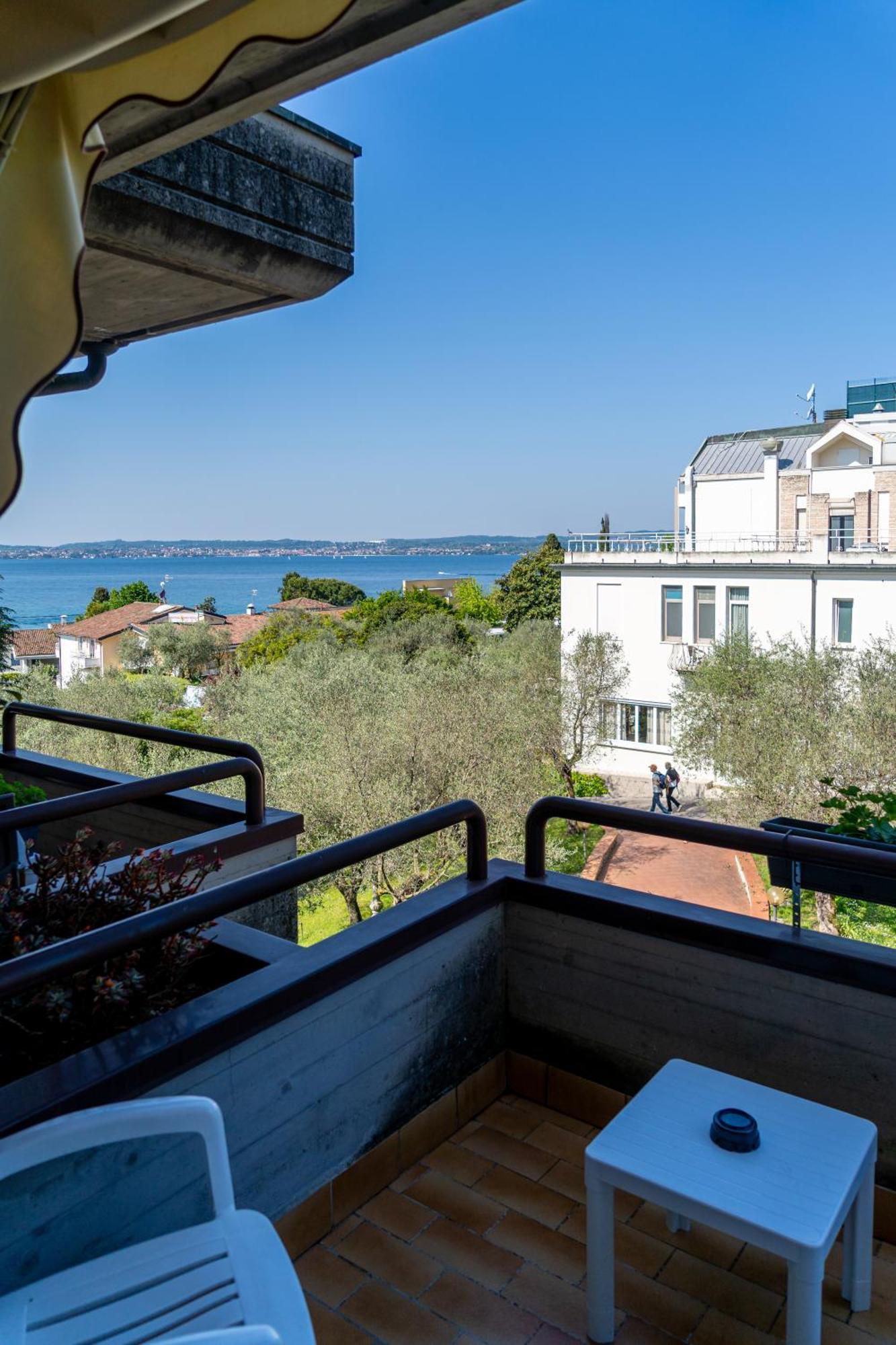 Hotel Desiree - Garda Collection