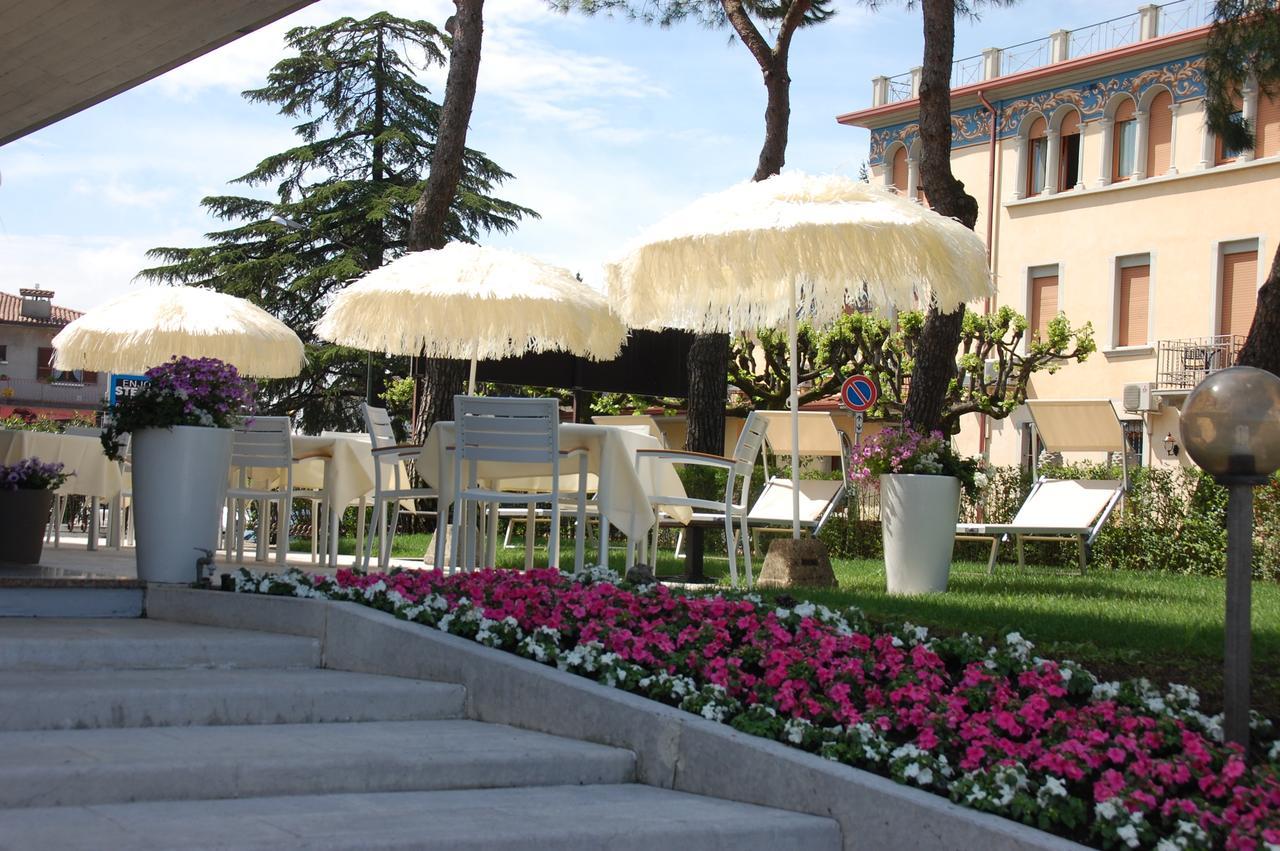 Hotel International 3*