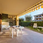 Gardappartamenti Tito Speri Pool And Garden