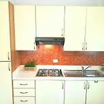Bright Apartments Sirmione -Sorgente Pool 1