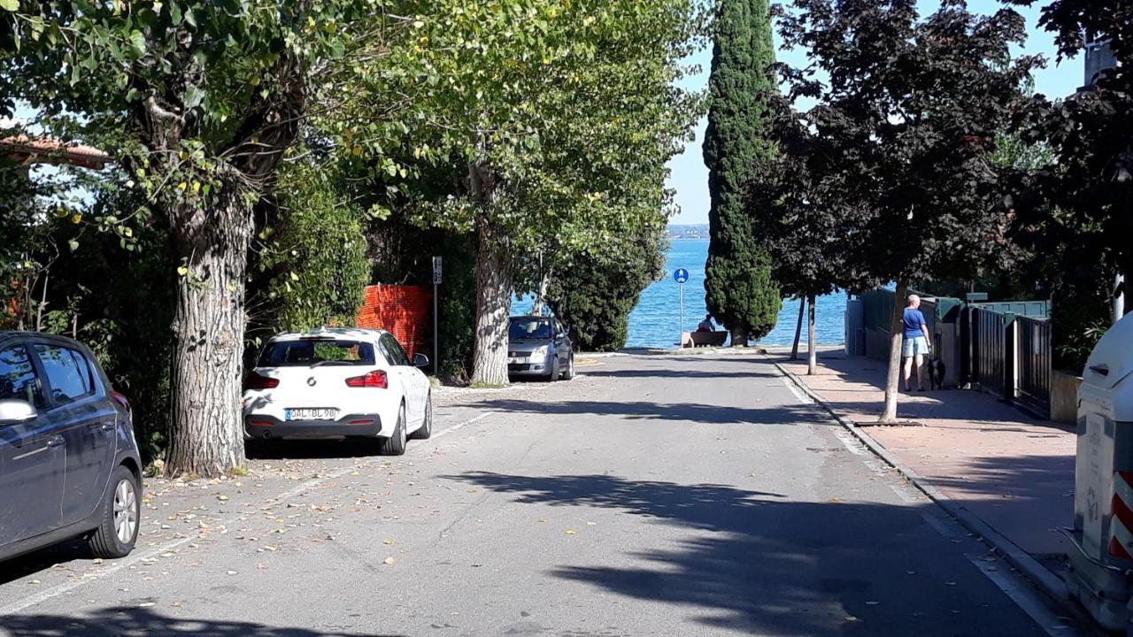 Casa Rosy - Con Terrazza A 2 Passi Dal Lago Apartment